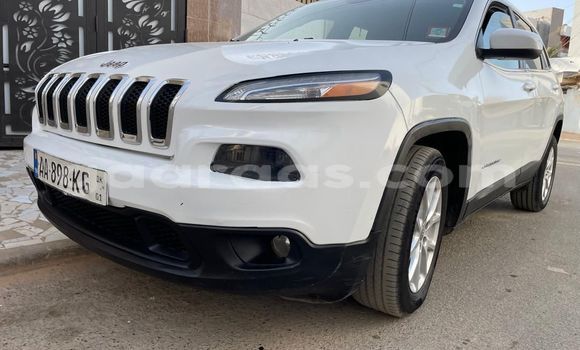 Dieundeu Occasion Jeep Cherokee White Auto in Dakar in Dakar Dieundeu Occasion Jeep Cherokee White Auto in Dakar in Dakar