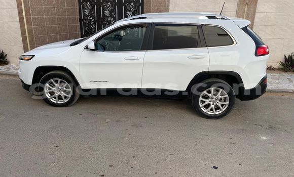 Dieundeu Occasion Jeep Cherokee White Auto in Dakar in Dakar Dieundeu Occasion Jeep Cherokee White Auto in Dakar in Dakar