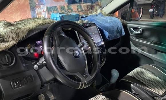 Dieundeu Occasion Renault Clio White Auto in Dakar in Dakar Dieundeu Occasion Renault Clio White Auto in Dakar in Dakar