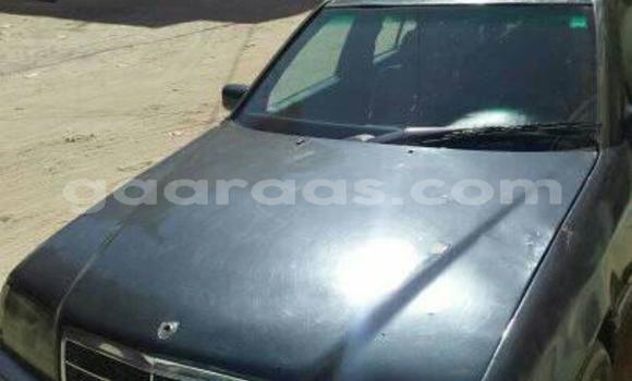 Acheter Occasion Voiture Mercedes‒Benz C–Class Noir à Dakar, Dakar Acheter Occasion Voiture Mercedes‒Benz C–Class Noir à Dakar, Dakar