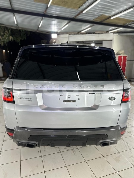 Big with watermark land rover range rover sport dakar dakar 18692