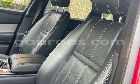 Dieundeu Occasion Land Rover Range Rover Velar Red Auto in Dakar in Dakar Dieundeu Occasion Land Rover Range Rover Velar Red Auto in Dakar in Dakar