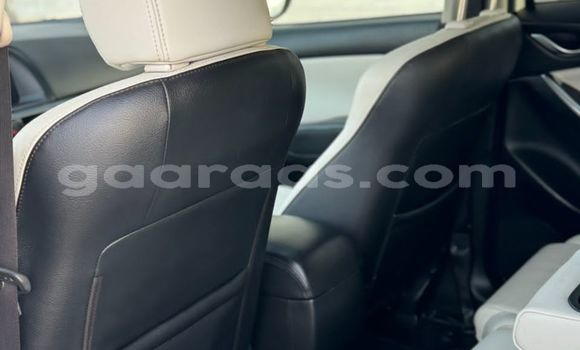 Acheter Import Voiture Mazda CX-5 Blanc à Dakar, Dakar Acheter Import Voiture Mazda CX-5 Blanc à Dakar, Dakar