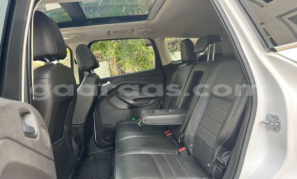 Dieundeu Occasion Ford Escape White Auto in Dakar in Dakar Dieundeu Occasion Ford Escape White Auto in Dakar in Dakar