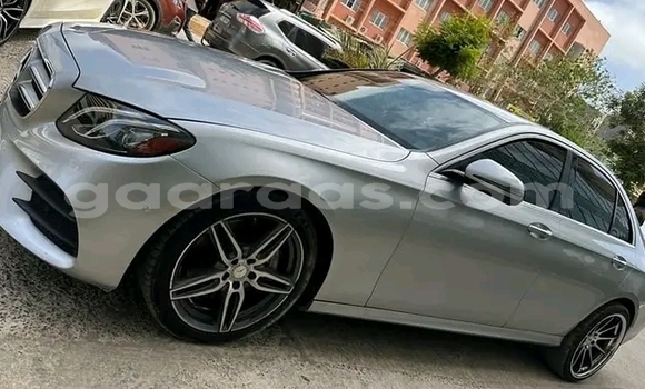 Dieundeu Occasion Mercedes-Benz E200 Other Auto in Dakar in Dakar Dieundeu Occasion Mercedes-Benz E200 Other Auto in Dakar in Dakar