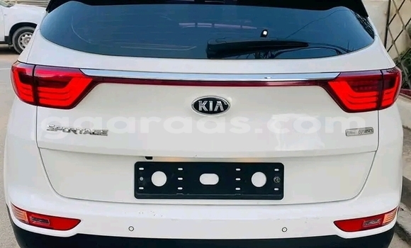Dieundeu Occasion Kia Sportage White Auto in Dakar in Dakar Dieundeu Occasion Kia Sportage White Auto in Dakar in Dakar
