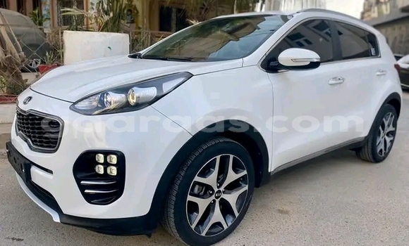 Dieundeu Occasion Kia Sportage White Auto in Dakar in Dakar Dieundeu Occasion Kia Sportage White Auto in Dakar in Dakar