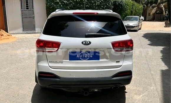 Dieundeu Occasion Kia Sorento White Auto in Dakar in Dakar Dieundeu Occasion Kia Sorento White Auto in Dakar in Dakar