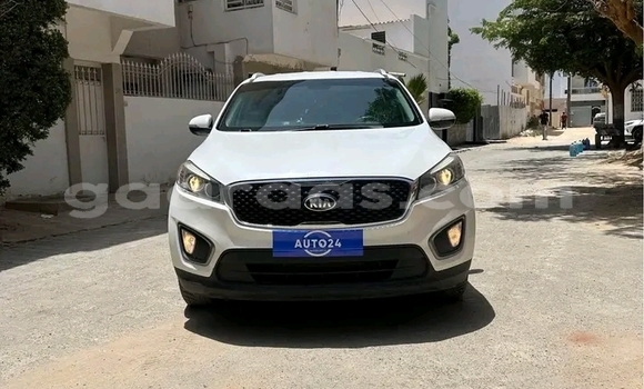 Dieundeu Occasion Kia Sorento White Auto in Dakar in Dakar Dieundeu Occasion Kia Sorento White Auto in Dakar in Dakar