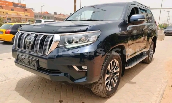 Dieundeu Occasion Toyota Prado White Auto in Dakar in Dakar Dieundeu Occasion Toyota Prado White Auto in Dakar in Dakar