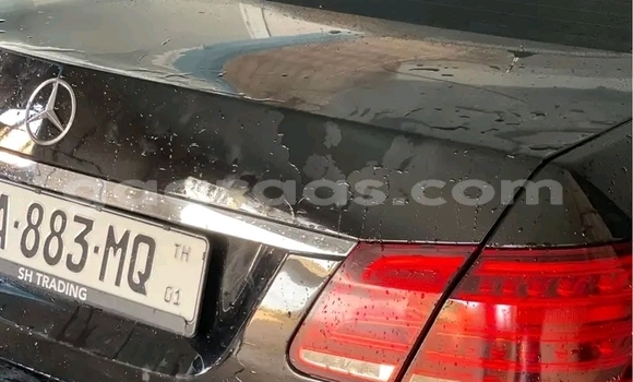 Dieundeu Occasion Mercedes-Benz E200 Black Auto in Dakar in Dakar Dieundeu Occasion Mercedes-Benz E200 Black Auto in Dakar in Dakar