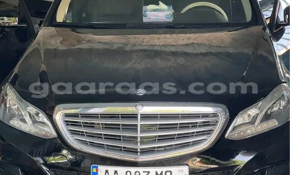Dieundeu Occasion Mercedes-Benz E200 Black Auto in Dakar in Dakar Dieundeu Occasion Mercedes-Benz E200 Black Auto in Dakar in Dakar