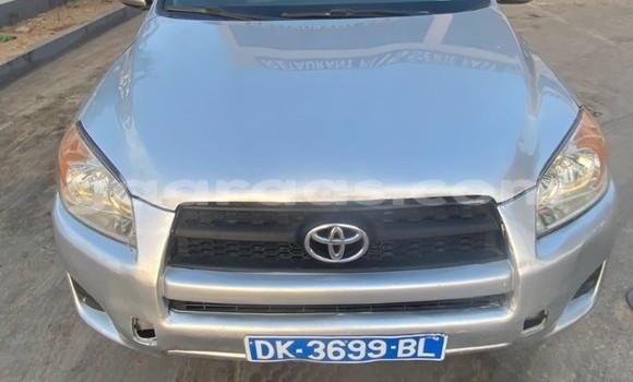 Dieundeu Occasion Toyota RAV4 Silver Auto in Dakar in Dakar Dieundeu Occasion Toyota RAV4 Silver Auto in Dakar in Dakar
