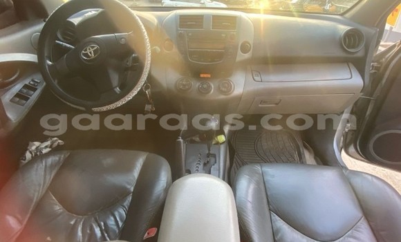 Dieundeu Occasion Toyota RAV4 Silver Auto in Dakar in Dakar Dieundeu Occasion Toyota RAV4 Silver Auto in Dakar in Dakar