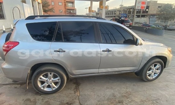 Dieundeu Occasion Toyota RAV4 Silver Auto in Dakar in Dakar Dieundeu Occasion Toyota RAV4 Silver Auto in Dakar in Dakar