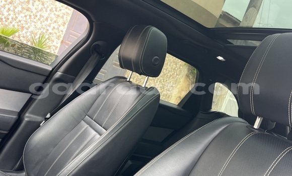 Acheter Occasion Voiture Land Rover Range Rover Velar Rouge à Dakar, Dakar Acheter Occasion Voiture Land Rover Range Rover Velar Rouge à Dakar, Dakar