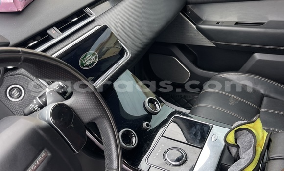 Acheter Occasion Voiture Land Rover Range Rover Velar Rouge à Dakar, Dakar Acheter Occasion Voiture Land Rover Range Rover Velar Rouge à Dakar, Dakar