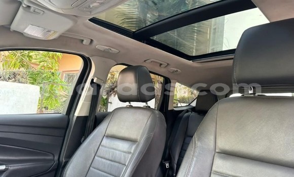 Acheter Occasion Voiture Ford Escape Blanc à Dakar, Dakar Acheter Occasion Voiture Ford Escape Blanc à Dakar, Dakar