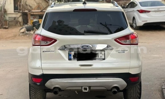 Acheter Occasion Voiture Ford Escape Blanc à Dakar, Dakar Acheter Occasion Voiture Ford Escape Blanc à Dakar, Dakar