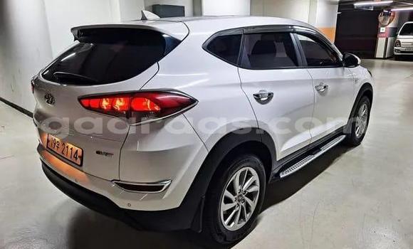 Acheter Occasion Voiture Hyundai Tucson Blanc à Dakar, Dakar Acheter Occasion Voiture Hyundai Tucson Blanc à Dakar, Dakar