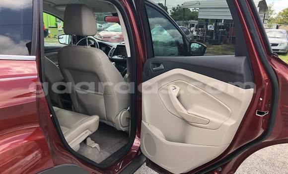 Acheter Occasion Voiture Ford Escape Beige à Dakar, Dakar Acheter Occasion Voiture Ford Escape Beige à Dakar, Dakar