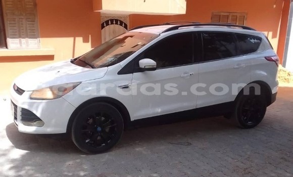 Acheter Occasion Voiture Ford Escape Blanc à Dakar, Dakar Acheter Occasion Voiture Ford Escape Blanc à Dakar, Dakar