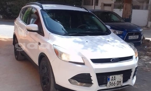 Acheter Occasion Voiture Ford Escape Blanc à Dakar, Dakar Acheter Occasion Voiture Ford Escape Blanc à Dakar, Dakar