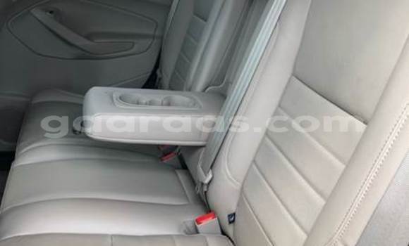 Acheter Occasion Voiture Ford Escape Beige à Dakar, Dakar Acheter Occasion Voiture Ford Escape Beige à Dakar, Dakar