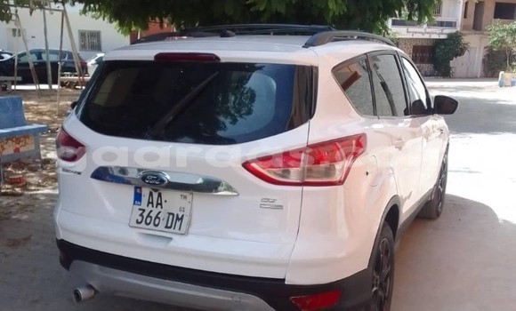 Acheter Occasion Voiture Ford Escape Blanc à Dakar, Dakar Acheter Occasion Voiture Ford Escape Blanc à Dakar, Dakar
