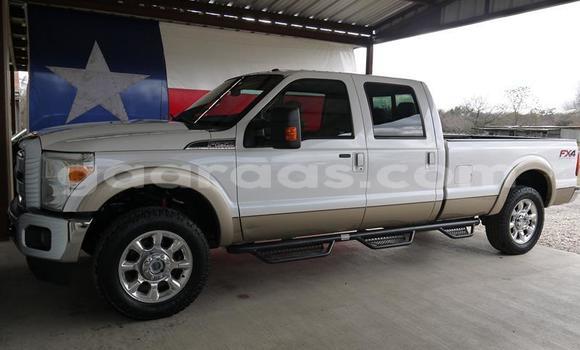Acheter Occasion Voiture Ford F–150 Beige à Dakar, Dakar Acheter Occasion Voiture Ford F–150 Beige à Dakar, Dakar