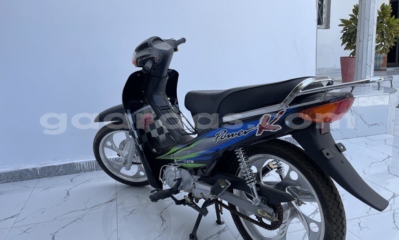 Acheter Neuf Moto KTM 125 Noir à Rufisque, Dakar Acheter Neuf Moto KTM 125 Noir à Rufisque, Dakar