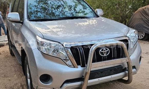 Dieundeu Occasion Toyota Prado Silver Auto in Dakar in Dakar Dieundeu Occasion Toyota Prado Silver Auto in Dakar in Dakar