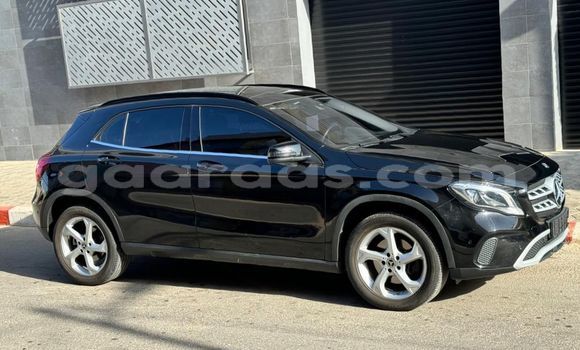 Acheter Import Voiture Mercedes‒Benz GLA-klasse Noir à Dakar, Dakar Acheter Import Voiture Mercedes‒Benz GLA-klasse Noir à Dakar, Dakar