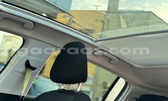 Dieundeu Imported Peugeot 308 White Auto in Dakar in Dakar Dieundeu Imported Peugeot 308 White Auto in Dakar in Dakar