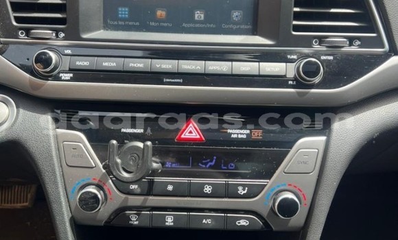 Dieundeu Occasion Hyundai Elantra Blue Auto in Dakar in Dakar Dieundeu Occasion Hyundai Elantra Blue Auto in Dakar in Dakar