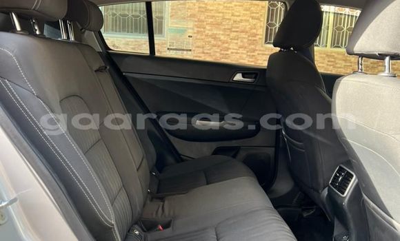 Dieundeu Occasion Kia Sportage Silver Auto in Dakar in Dakar Dieundeu Occasion Kia Sportage Silver Auto in Dakar in Dakar