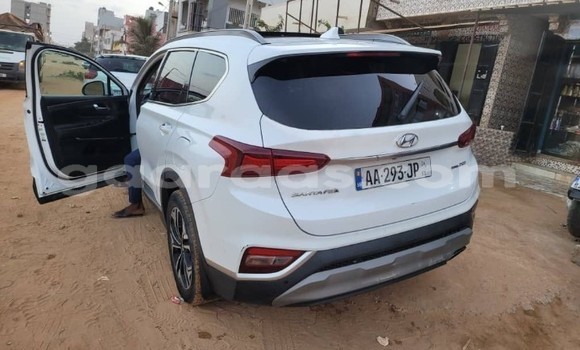 Buy Used Hyundai Santa Fe White Car in Rufisque in Dakar Buy Used Hyundai Santa Fe White Car in Rufisque in Dakar