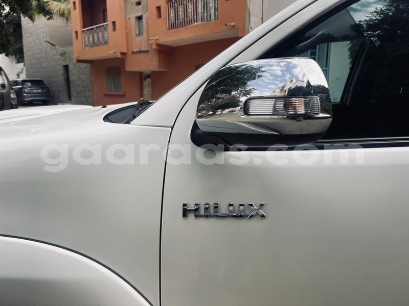 Big with watermark toyota hilux dakar dakar 18961