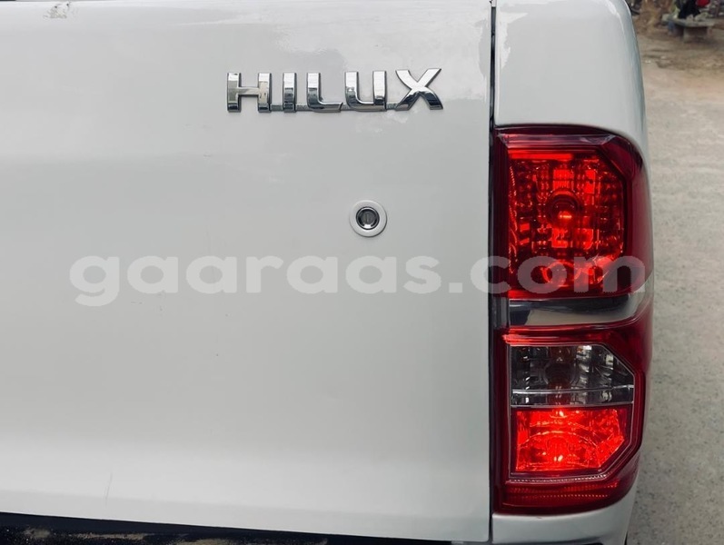 Big with watermark toyota hilux dakar dakar 18961