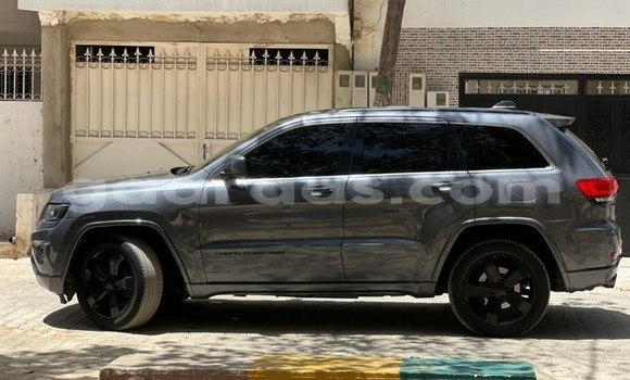 Dieundeu Occasion Jeep Grand Cherokee Silver Auto in Dakar in Dakar Dieundeu Occasion Jeep Grand Cherokee Silver Auto in Dakar in Dakar