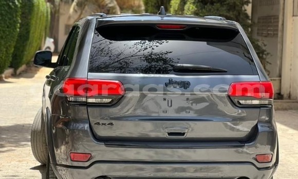 Dieundeu Occasion Jeep Grand Cherokee Silver Auto in Dakar in Dakar Dieundeu Occasion Jeep Grand Cherokee Silver Auto in Dakar in Dakar