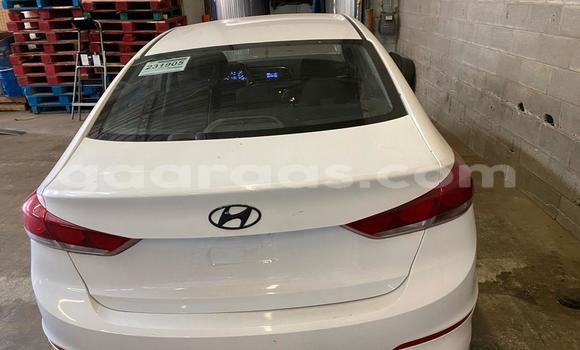 Acheter Occasion Voiture Hyundai Elantra Blanc à Dakar, Dakar