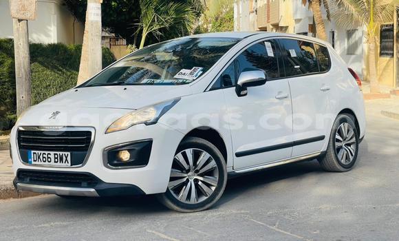 Buy Import Peugeot 3008 White Car in Dakar in Dakar Buy Import Peugeot 3008 White Car in Dakar in Dakar