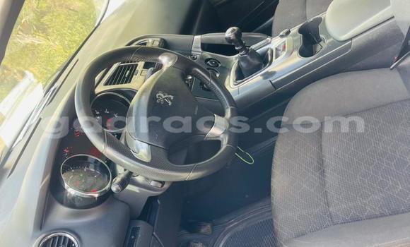 Buy Import Peugeot 3008 White Car in Dakar in Dakar Buy Import Peugeot 3008 White Car in Dakar in Dakar