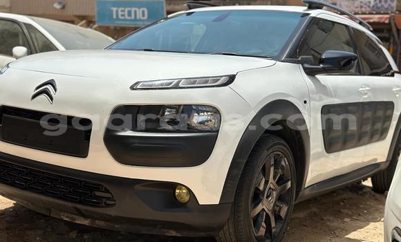 Acheter Import Voiture Citroen C4 Cactus Blanc à Dakar, Dakar