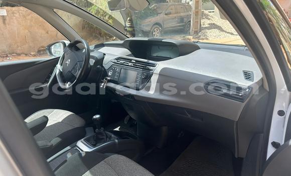 Dieundeu Imported Citroen C4 Picasso White Auto in Dakar in Dakar Dieundeu Imported Citroen C4 Picasso White Auto in Dakar in Dakar