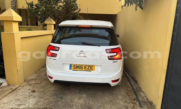 Dieundeu Imported Citroen C4 Picasso White Auto in Dakar in Dakar Dieundeu Imported Citroen C4 Picasso White Auto in Dakar in Dakar