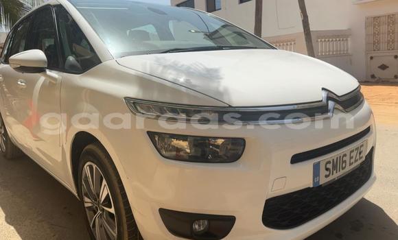 Dieundeu Imported Citroen C4 Picasso White Auto in Dakar in Dakar Dieundeu Imported Citroen C4 Picasso White Auto in Dakar in Dakar