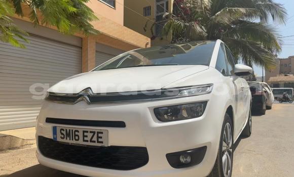 Dieundeu Imported Citroen C4 Picasso White Auto in Dakar in Dakar Dieundeu Imported Citroen C4 Picasso White Auto in Dakar in Dakar