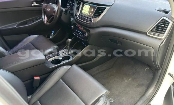 Acheter Occasion Voiture Hyundai Tucson Blanc à Dakar, Dakar Acheter Occasion Voiture Hyundai Tucson Blanc à Dakar, Dakar